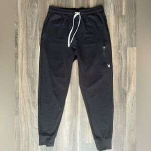 Vuori Men's Sunday Performance Joggers in Black (Size M)